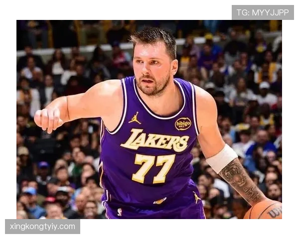 格兰特·威廉姆斯较上赛季更常为东契奇挡拆拉开空间