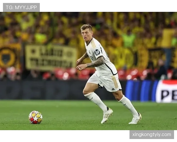 克罗斯连续关键战主导出球，战术角色转型激活皇马中场