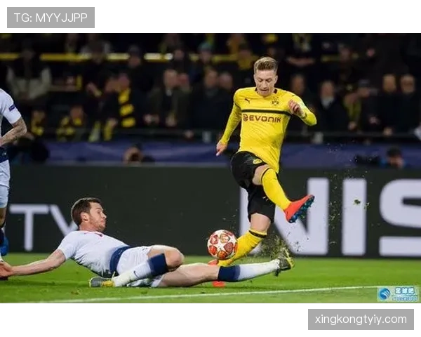 多特关键战表现不佳问题显现，对赛季走势形成制约